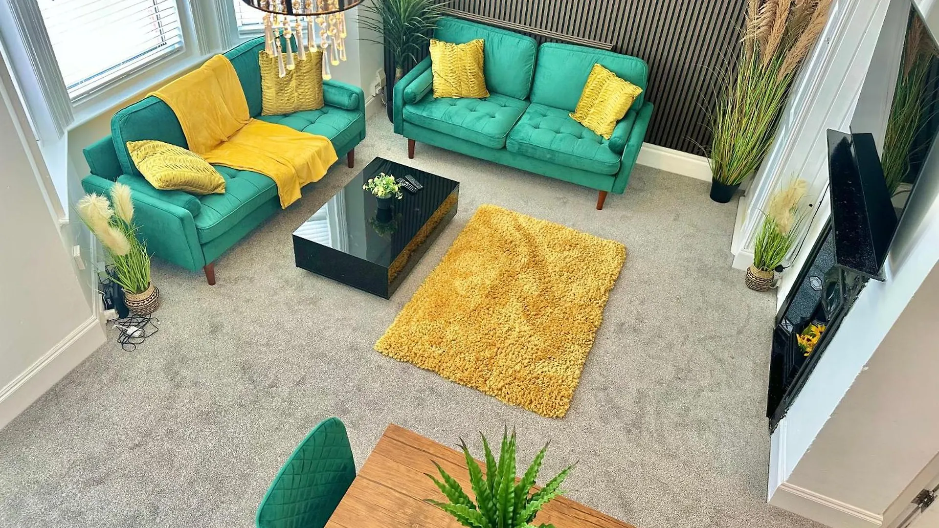 Modern Three Bedroom Gem Near Beach - Sleeps 6 - Steam Shower Cabin - Fast Wifi - Garden Bournemouth